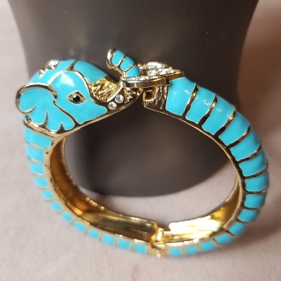 Elephant Head Bangle Stack - Picture 2 of 7